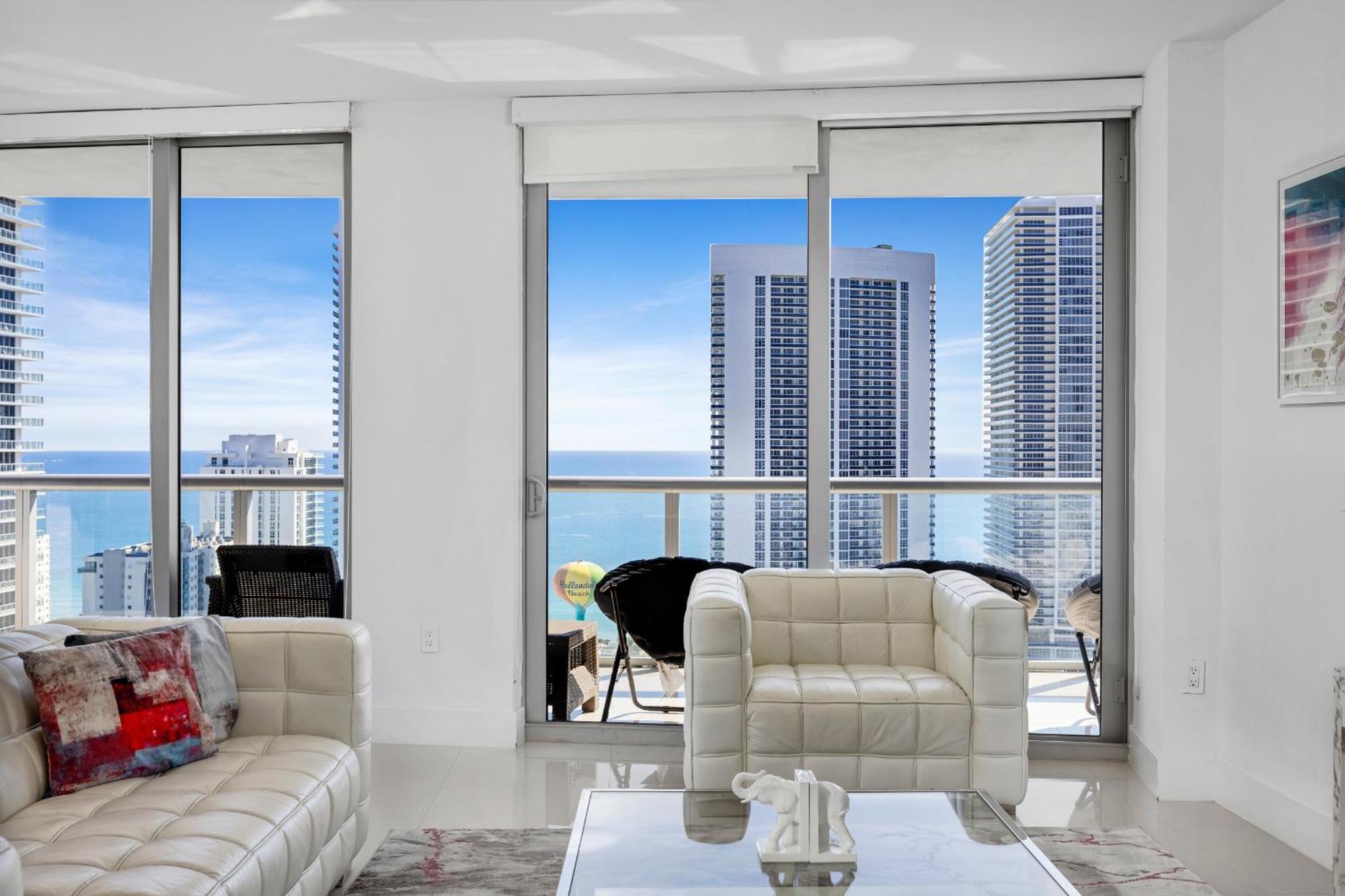 Resort-Style Living With Direct Ocean Views - 3Br Beauty Hallandale Beach Exterior foto